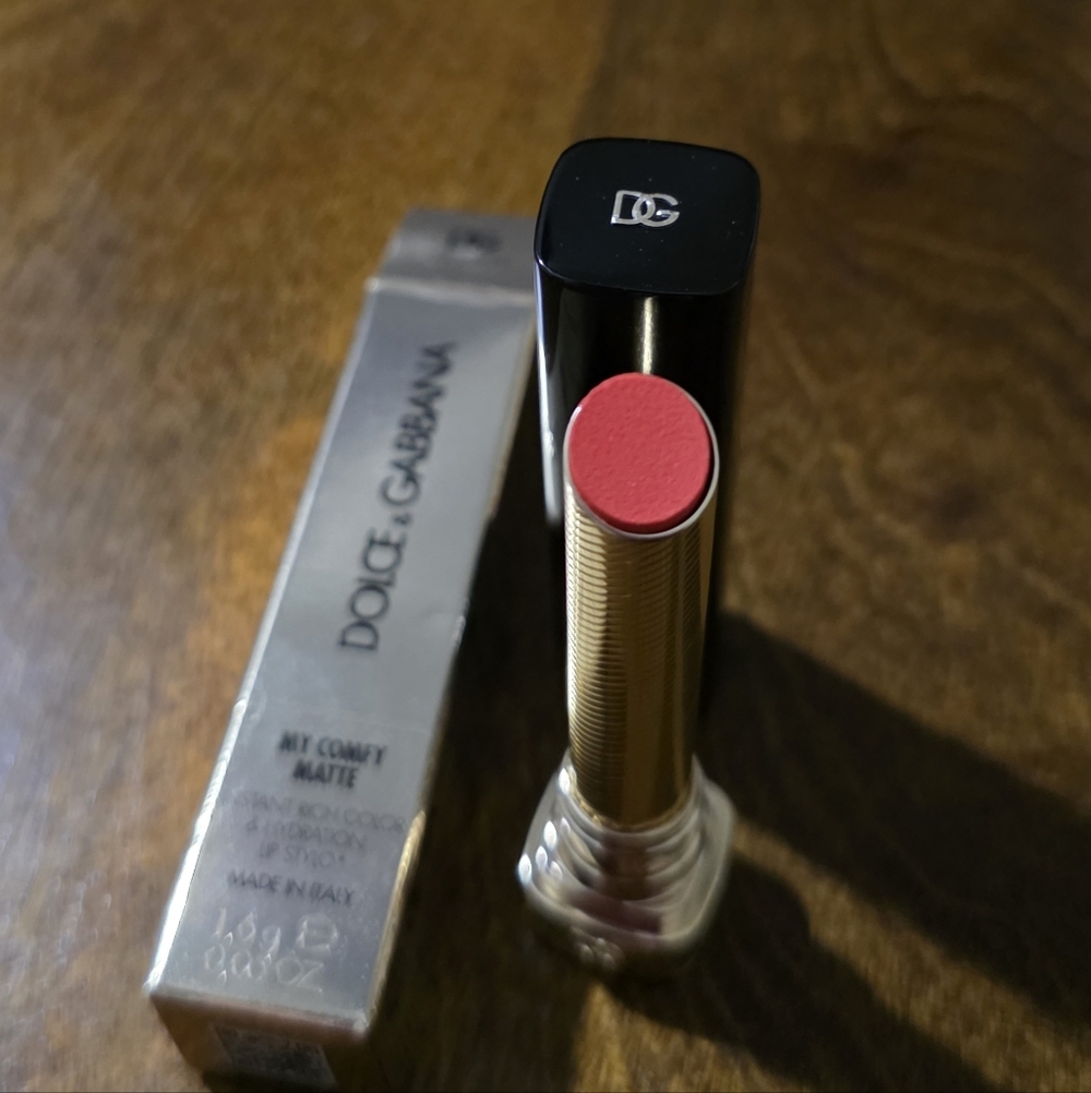 Dolce & Gabbana My Comfy Matte Lip Stylo Shade 24.11 New In Box - Picture 5 of 10